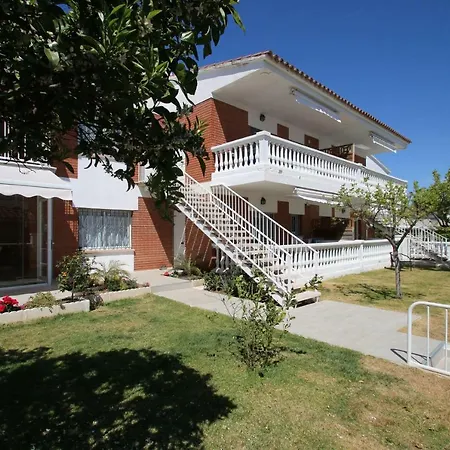 Casa Rosales 2 شقة كامبريلس