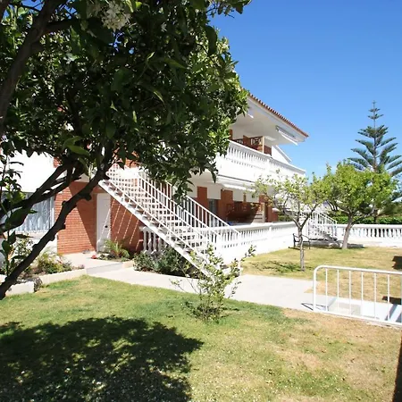 Apartment Casa Rosales 2 *