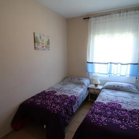 Casa Rosales 2 * Cambrils