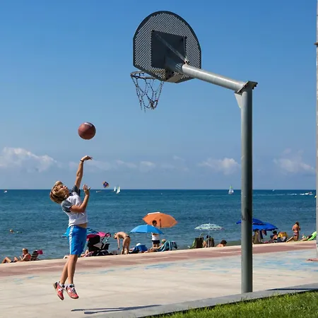 Casa Rosales 2 * Cambrils